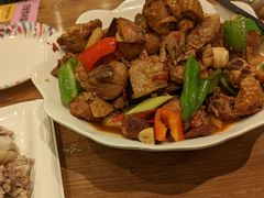 新疆大盘鸡-清真·玛丽亚新疆菜主题餐厅(浙江中路店)