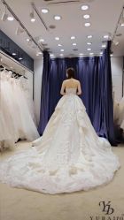 -予白婚纱礼服馆