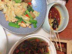 -初蓉丨遇见新川菜(亲贤街荣耀店)