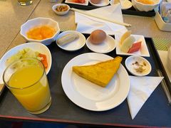 -亮马河饭店翠雅咖啡厅