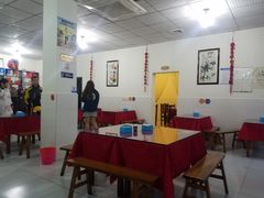 大堂-米二红烧兔(华阳店)