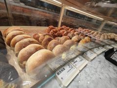-HOT CRUSH趁热集合·现烤面包(环球港店)