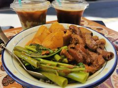 -CowCow其其·牛杂咖啡公司(六运店)