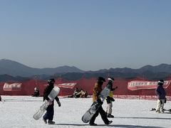 -鳌山滑雪度假区