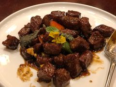 黑椒蒜片牛肉粒-海尔洲际酒店天下一品中餐厅
