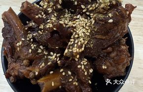 Sauce-Flavored Chicken Bone Sticks