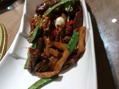 -东馆和天下特色餐饮(工农店)