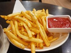 香脆薯条-WOLFGANG PUCK KITCHEN & BAR(迪士尼小镇店)