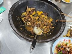 -屯老二农家铁锅炖·行业领军者(梅江店)