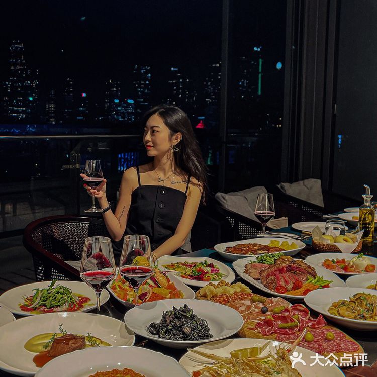 再也不羡慕上海的伙伴了！青岛也有小外摊了！