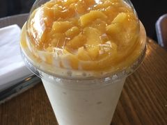 芒果奶昔-茉酸奶(松江开元地中海店)