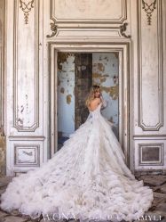 -艾米丽婚纱礼服