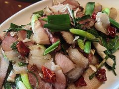 -茅台镇网红溶洞餐厅·茅帮菜馆
