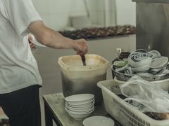 -老字号眼镜子煎包汤包店