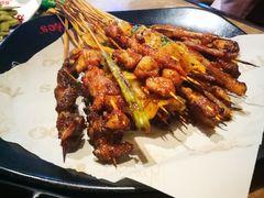 -何师烧烤·香辣蟹·川菜·30年老品牌(太古里旗舰店)