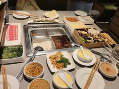 -海底捞火锅(关山保利店)