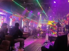 -喜鹊音乐酒馆(西街店)