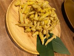 咸蛋黄菌菇-耶里夏丽·丝路新疆菜·清真食品(徐汇南丹东路臻选店)