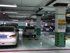 -北京财富中心-停车场