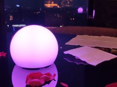 -唐拉雅秀酒店-西锦汇空中BBQ·思创餐厅