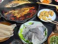 -重庆故事姊妹老火锅(财经学院店)