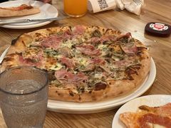 -城市大道红炉披萨烘焙坊