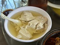 -土砂锅生态山庄·非遗砂锅雅鱼