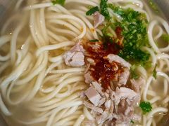 -亮亮面馆(经六路店)