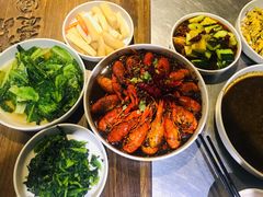 麻辣小龙虾-龙巢盱眙龙虾·牛蛙·烧烤宵夜(八卦岭店)