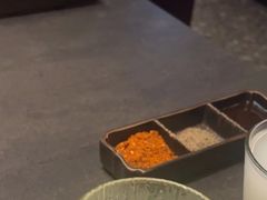 -铭牛烧肉·和牛海鲜自助(高新月牙湖店)
