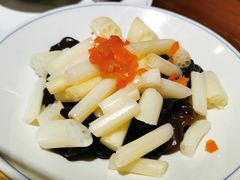 藕带拌木耳-大牌大·传统杭帮菜(湖滨店)