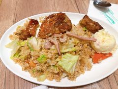 -玛格萝妮比萨屋(四平店)