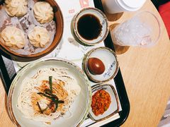 -东方既白(虹桥机场店)