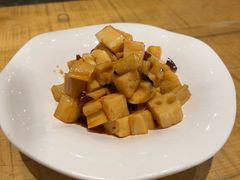 -泉畔人家·老济南经典鲁菜(大明湖店)