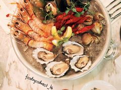 -La Mer Restaurant & Lounge