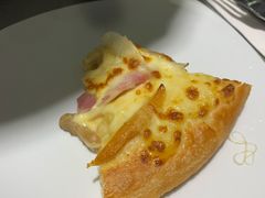 潮鸭榴莲双拼芝心披萨-必胜客(新海上世界店)
