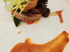 菲力牛排陪鹅肝培根-红房子西菜馆(淮海中路店)