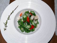 清炒百合与秋葵-菩提素素食餐厅(晶郦馆店)