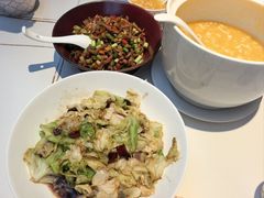-阿瓦山寨·湘菜现炒·剁椒鱼头王(咸阳总店)