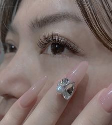点击看大图 -猪猪女孩日式美睫美甲