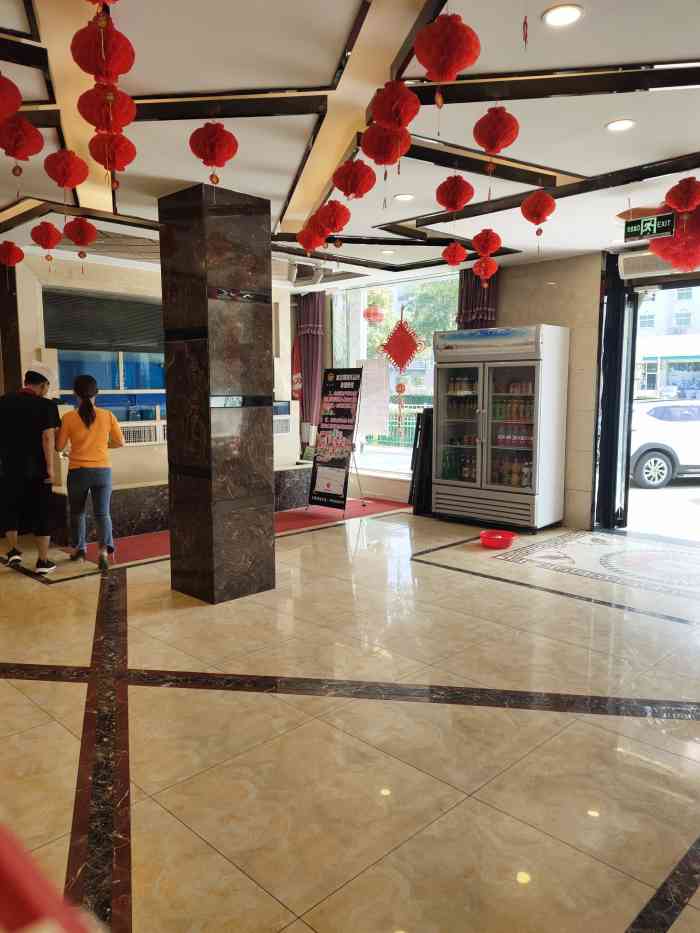 烤鸭的味道还可以吧,就是有一次上来都不怎么热了,其余都还好吧