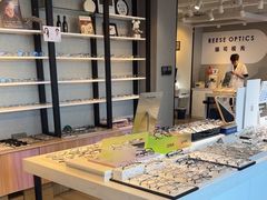 -瑞司视光眼镜·蔡司战略合作眼镜店(新街口店)