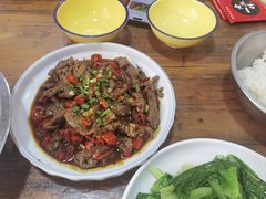-老三样·美食研究中心(世贸路店)