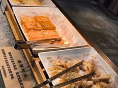 -金滏山烤肉·海鲜·火锅自助餐厅(襄阳万达店)