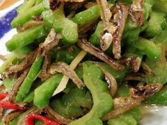 苦瓜炒丁香鱼-乡亲鹅肉城(吴江店)