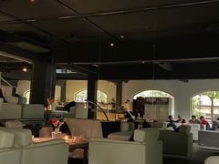 -穹六人间 people 6(岳阳路店)