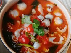 特色酸汤鱼片-褚记北京烤鸭(广州路店)
