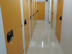 -安东易迷你自助仓储寄存仓库(草桥店)