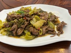 酸菜炒牛肉-吴祥记潮州菜·百年老字号·砂锅粥