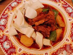 沙湾大盘鸡-塔哈尔·新疆盛宴(城西银泰店)